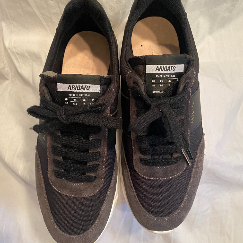 AXEL Arigato Men's Size 9 Black casual Sneaker High end with simple details